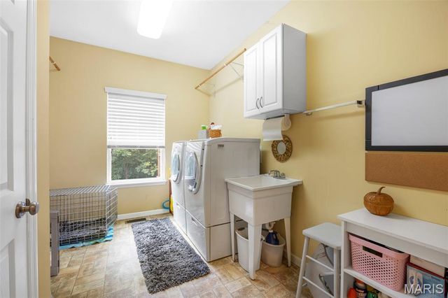 24 Milton Brennan Manor Court, Wentzville, MO 63385