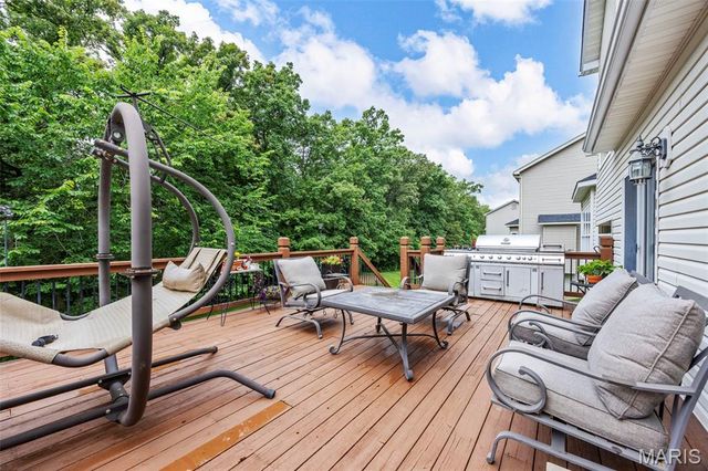 24 Milton Brennan Manor Court, Wentzville, MO 63385