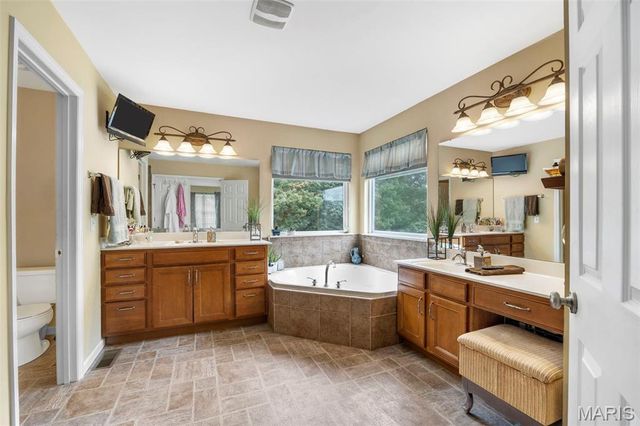 24 Milton Brennan Manor Court, Wentzville, MO 63385