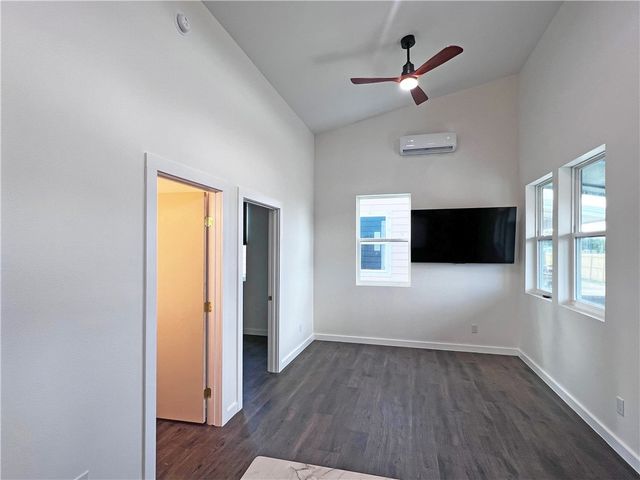 106 & 110 Landry Circ, Rockport, TX 78382