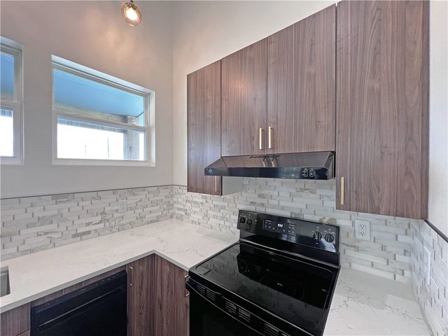 106 & 110 Landry Circ, Rockport, TX 78382