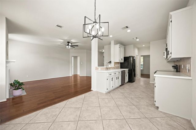 9611 Oxford Grove Drive, Houston, TX 77095