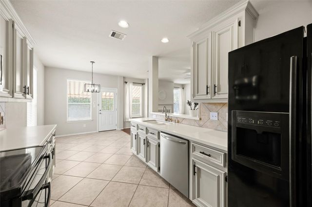 9611 Oxford Grove Drive, Houston, TX 77095