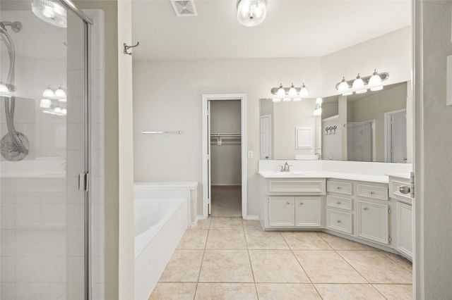 9611 Oxford Grove Drive, Houston, TX 77095