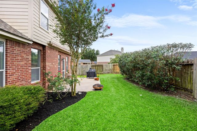 9611 Oxford Grove Drive, Houston, TX 77095