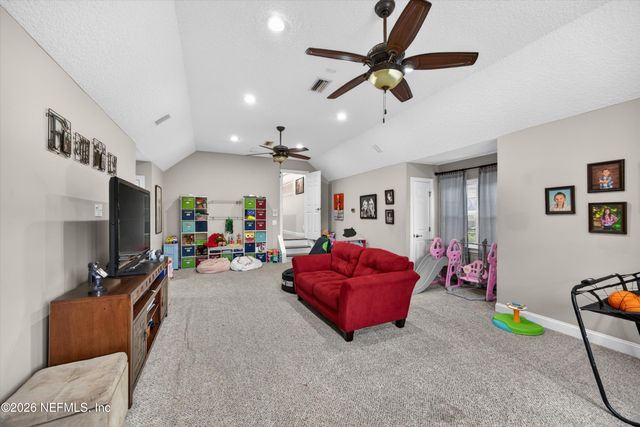 1806 LAKEDGE Drive, Middleburg, FL 32068