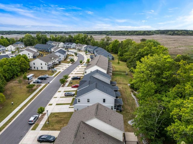 7789 Park Gate Drive, North Charleston, SC 29418