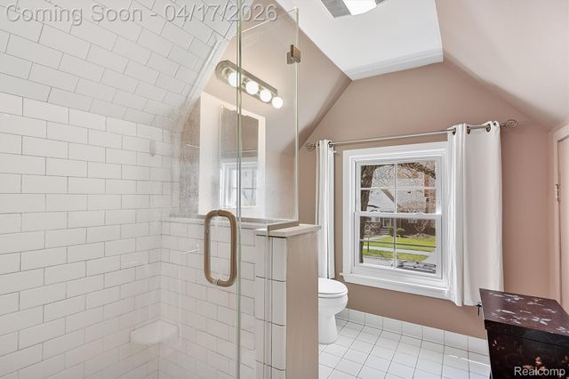 432 Kingsbury Avenue, Dearborn, MI 48128