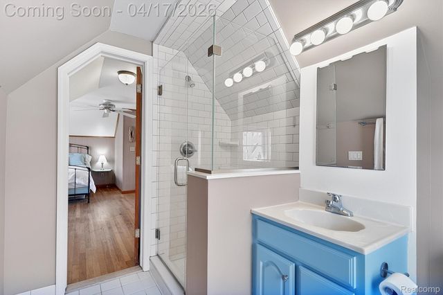 432 Kingsbury Avenue, Dearborn, MI 48128