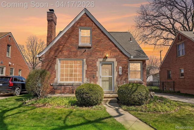 432 Kingsbury Avenue, Dearborn, MI 48128