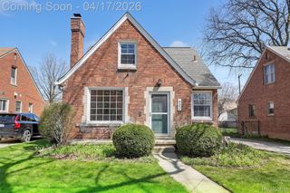 432 Kingsbury Avenue, Dearborn, MI 48128