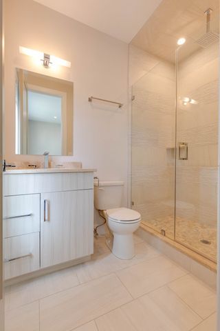 7 Baker Ct 2, Boston, MA 02125