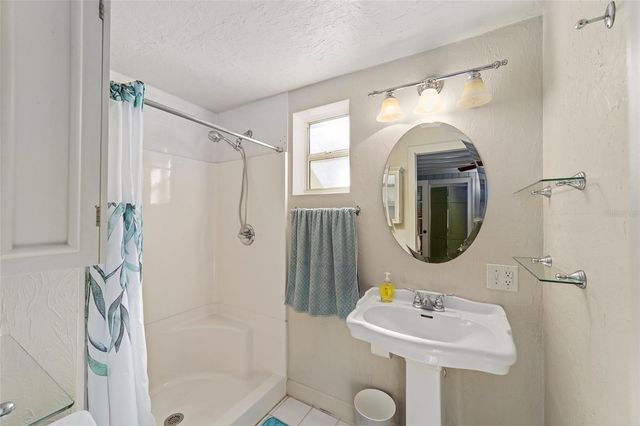 114 NE 11TH AVENUE, Ocala, FL 34470