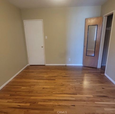 8059 Van Noord, North Hollywood, CA 91605