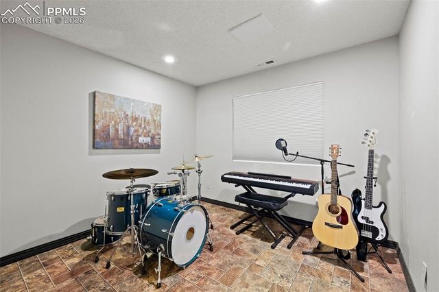 8338 Andrus Drive, Colorado Springs, CO 80920