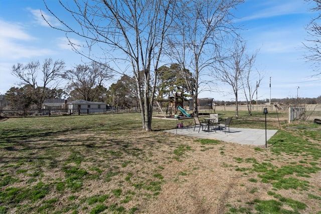 18121 Holt Road, Lincoln, AR 72744