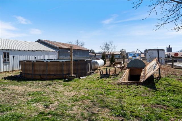 18121 Holt Road, Lincoln, AR 72744