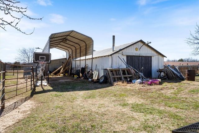 18121 Holt Road, Lincoln, AR 72744