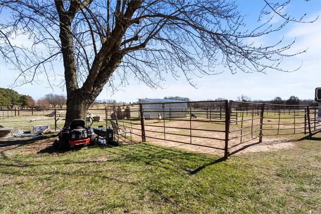 18121 Holt Road, Lincoln, AR 72744