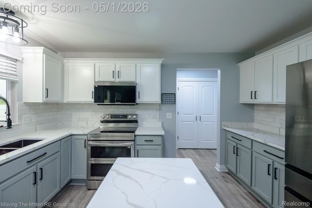2039 Carson Lane, Frenchtown Township, MI 48162