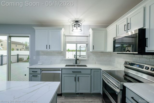 2039 Carson Lane, Frenchtown Township, MI 48162