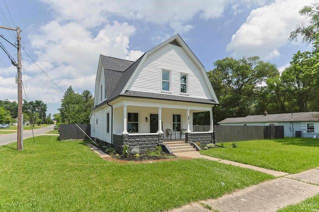 22761 Ardmore Trail, South Bend, IN 46628