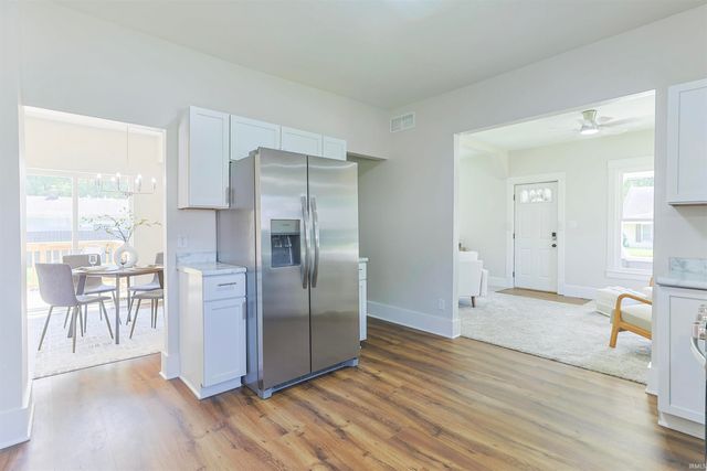 22761 Ardmore Trail, South Bend, IN 46628