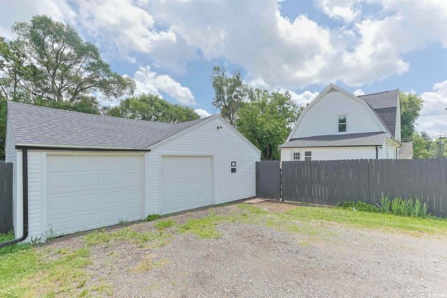 22761 Ardmore Trail, South Bend, IN 46628