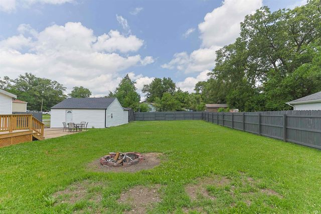 22761 Ardmore Trail, South Bend, IN 46628
