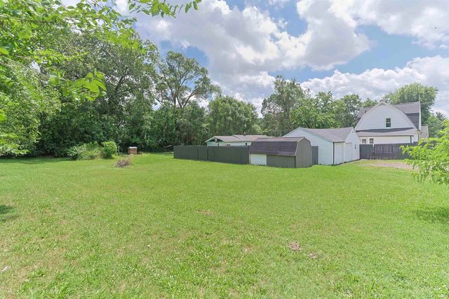 22761 Ardmore Trail, South Bend, IN 46628