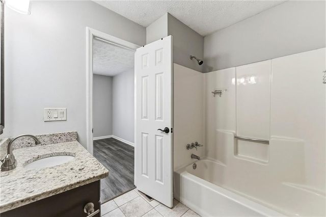 3517 Kennesaw Station Drive NW, Kennesaw, GA 30144