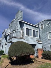 1802 E 66th Place F204, Tulsa, OK 74136