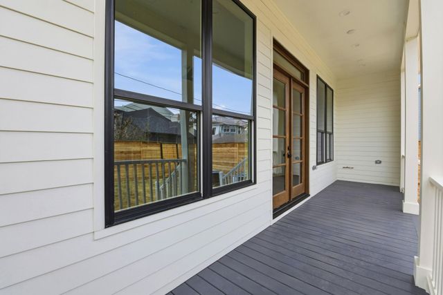 1520 Nicholson Street, Houston, TX 77008