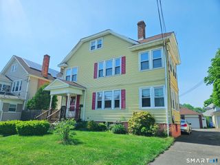 102-104 Mapleton Street, Hartford, CT 06114