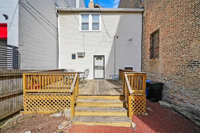 1303 W Chicago Avenue, Chicago, IL 60642