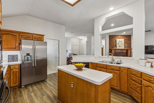 748 Summerfield Drive, Allen, TX 75002