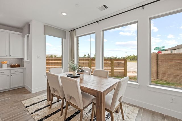 1304 Shaded Rock Drive, Missouri City, TX 77459