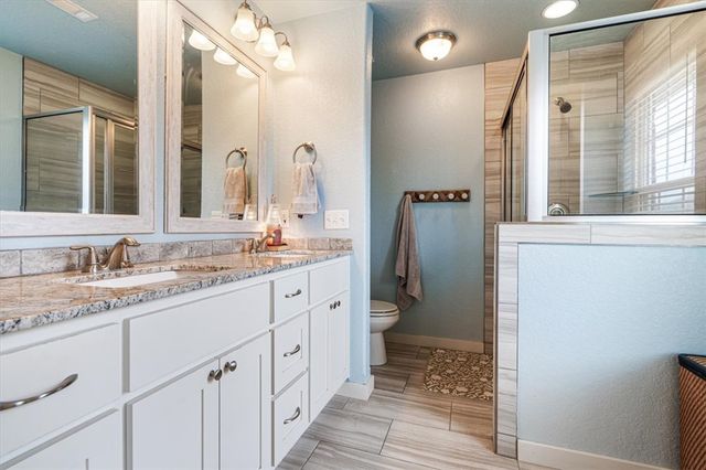 1138 Canyon Gate Drive, Siloam Springs, AR 72761