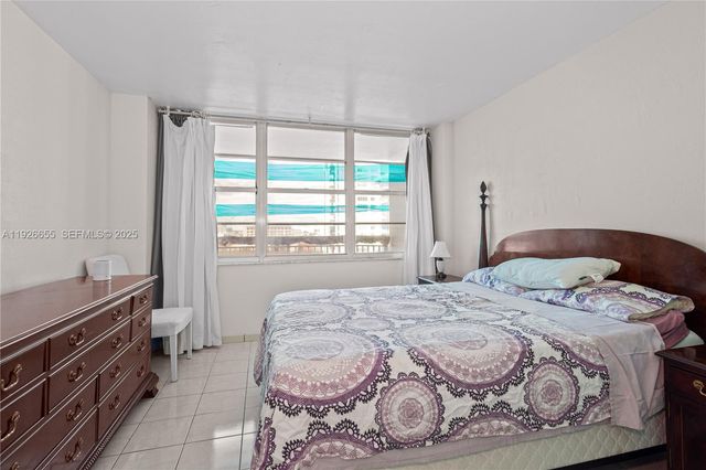 18011 Biscayne Boulevard 1501, Aventura, FL 33160