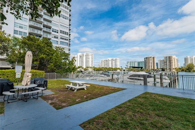 18011 Biscayne Boulevard 1501, Aventura, FL 33160