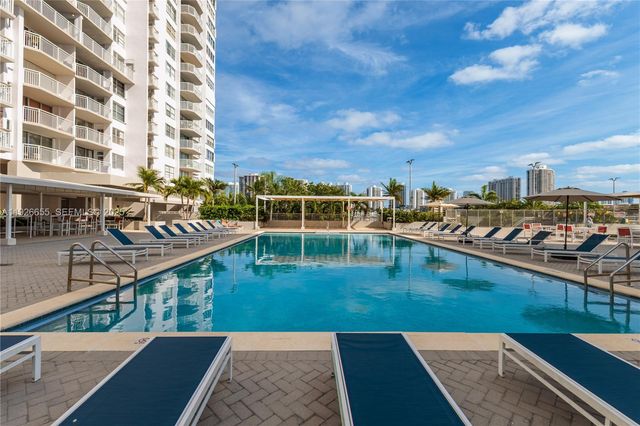 18011 Biscayne Boulevard 1501, Aventura, FL 33160