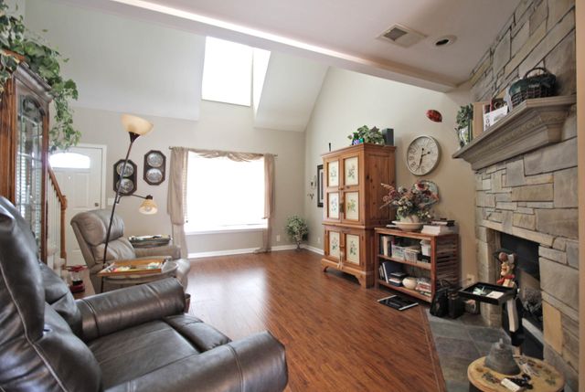 103 Shore Dr, White House, TN 37188