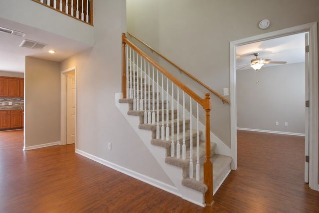 103 Shore Dr, White House, TN 37188