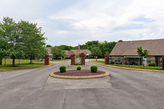 103 Shore Dr, White House, TN 37188