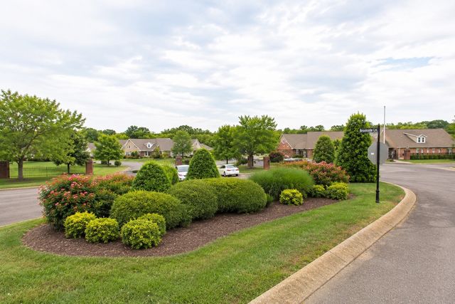 103 Shore Dr, White House, TN 37188