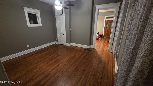 1050 E Calwell St, Louisville, KY 40204