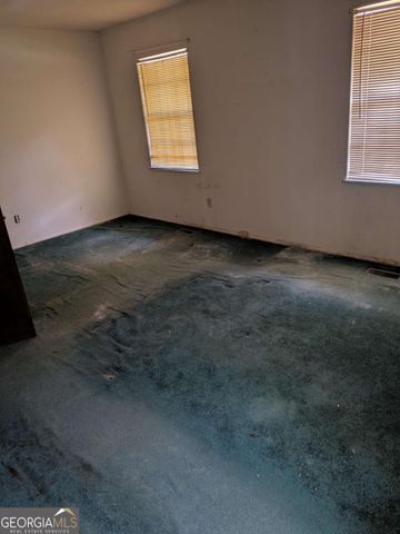 820 Vintonwoods Drive, Forest Park, GA 30297