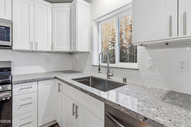 7075 S Brimstone Drive, Wasilla, AK 99623