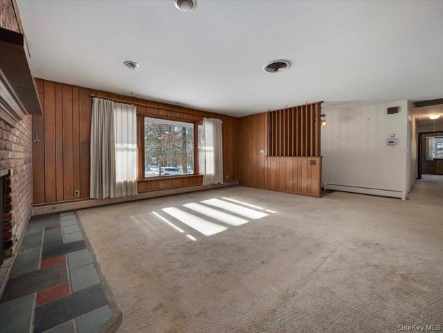 61 Rolling Ridge Road, New City, NY 10956