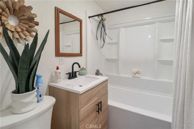 126 N Cota, Corona, CA 92882